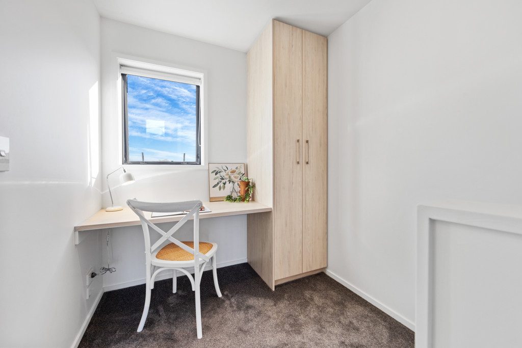 Coastal Luxury Meets Modern Convenience — slide 9