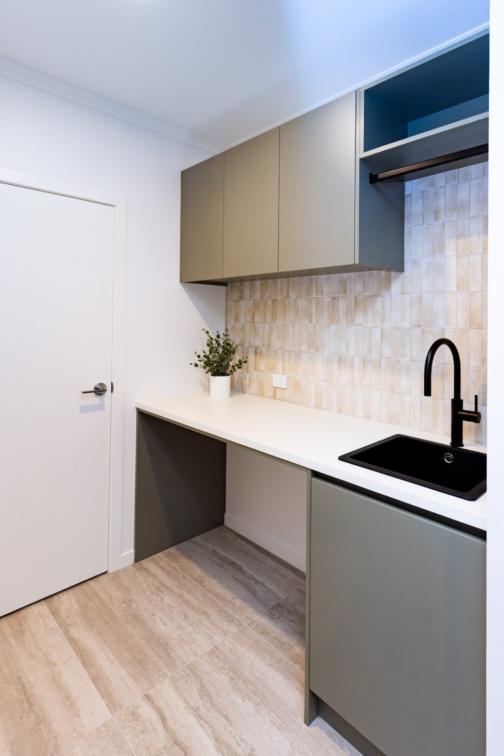 5 Bedroom Stunner with granny potential by SICATO — slide 22