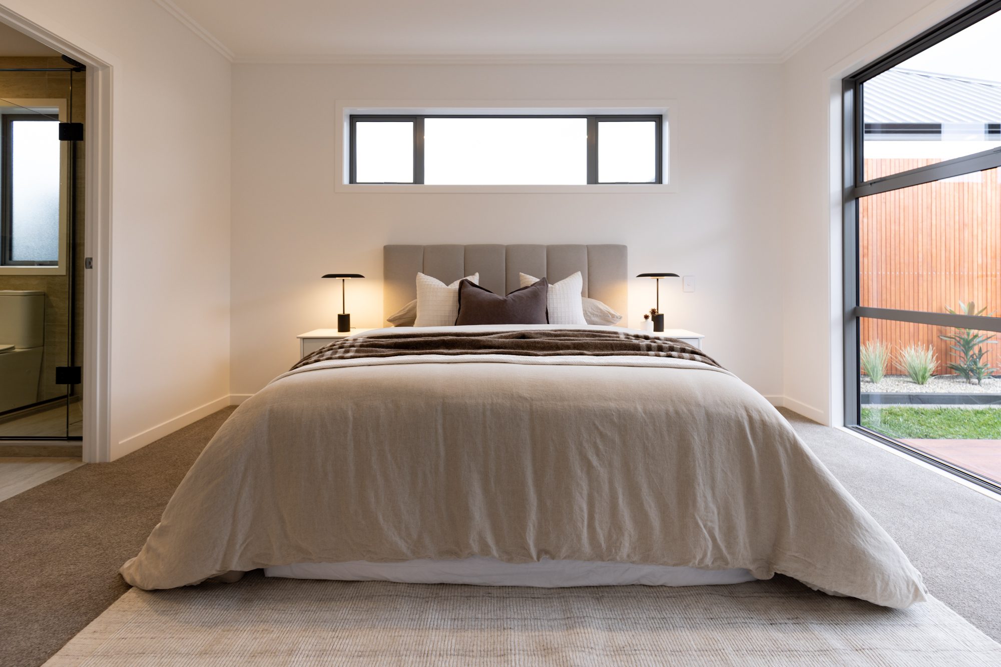 5 Bedroom Stunner with granny potential by SICATO — slide 13