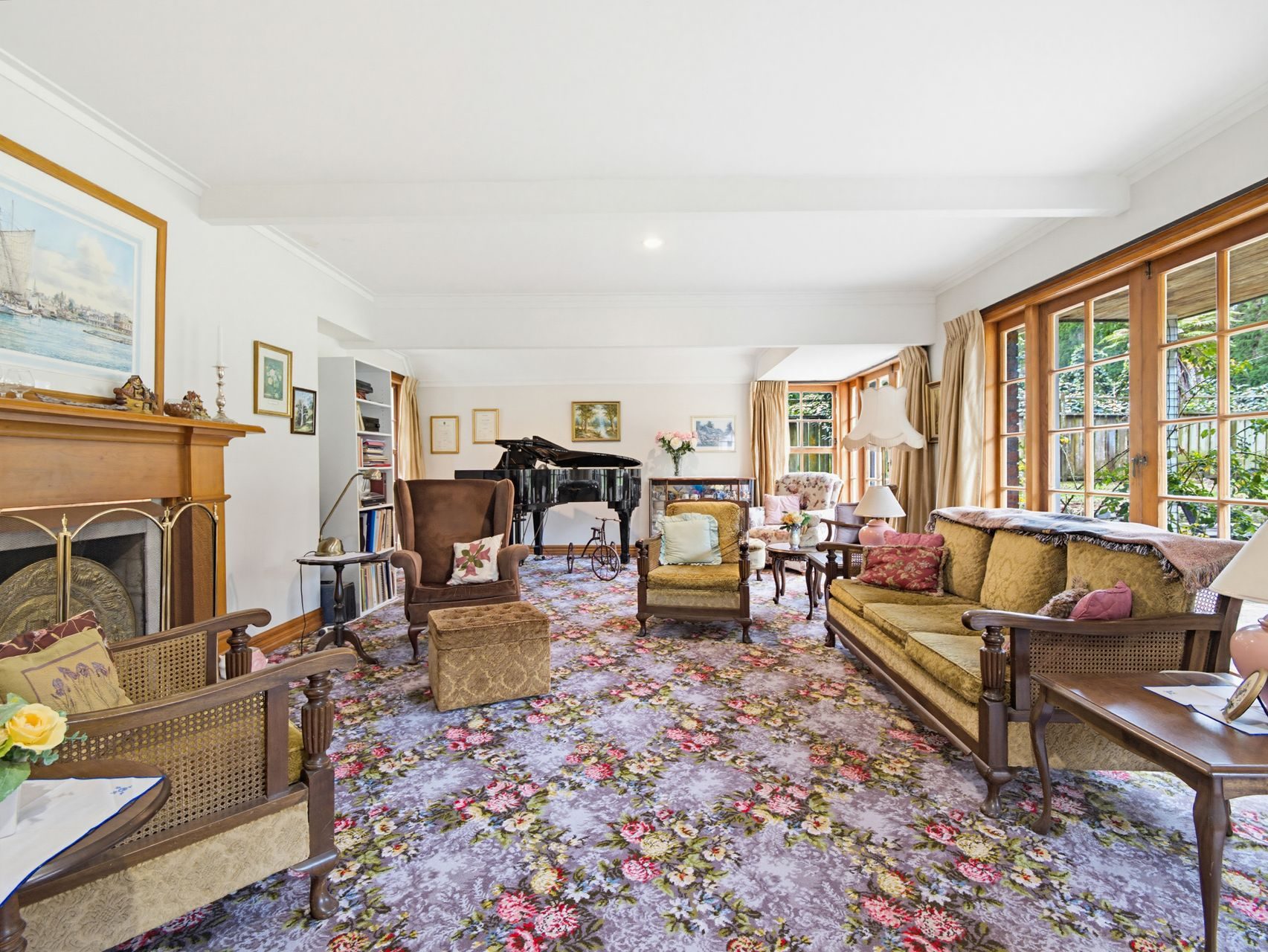 Timeless Elegance - A Tudor Masterpiece — slide 4