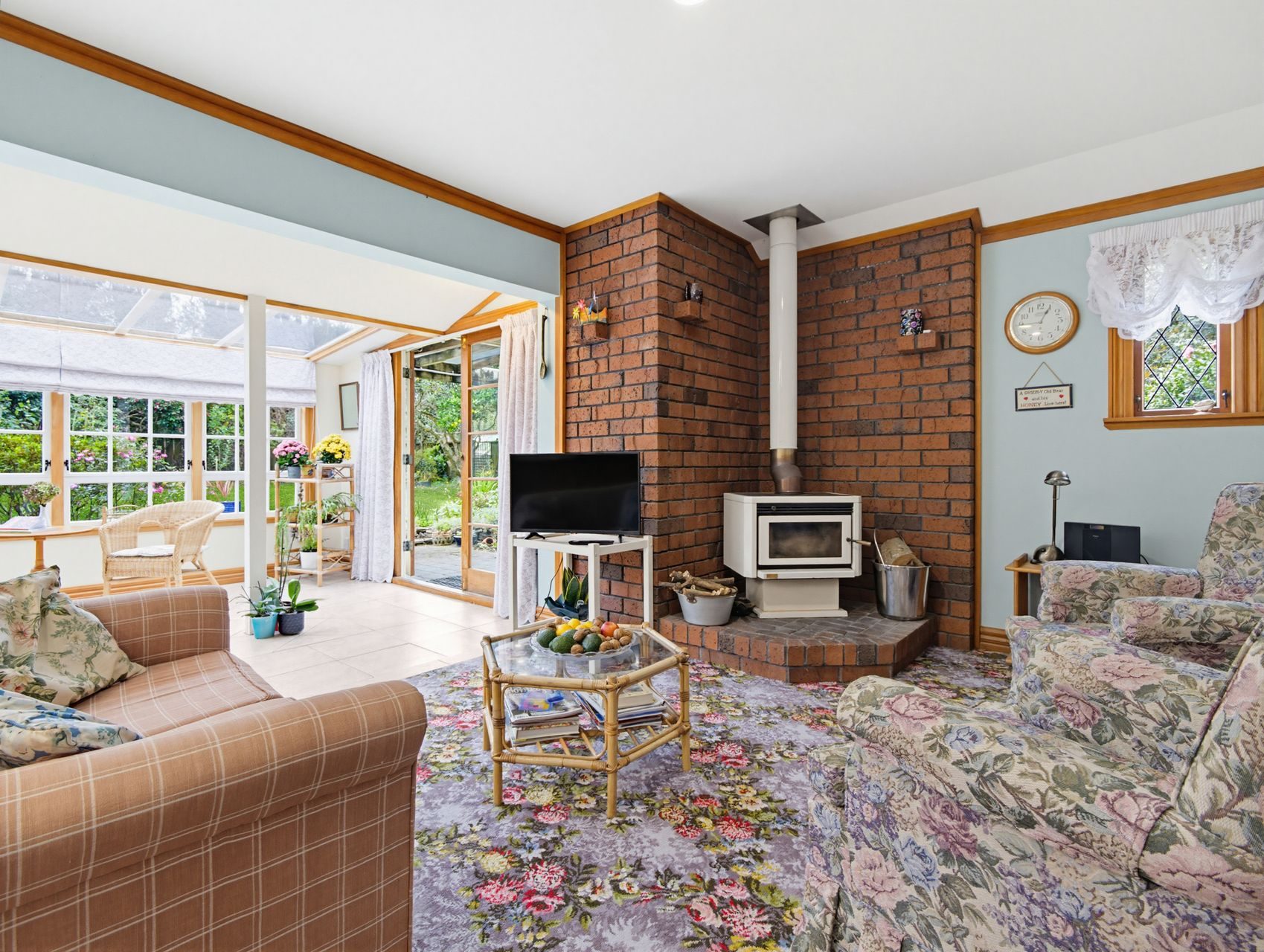 Timeless Elegance - A Tudor Masterpiece — slide 9