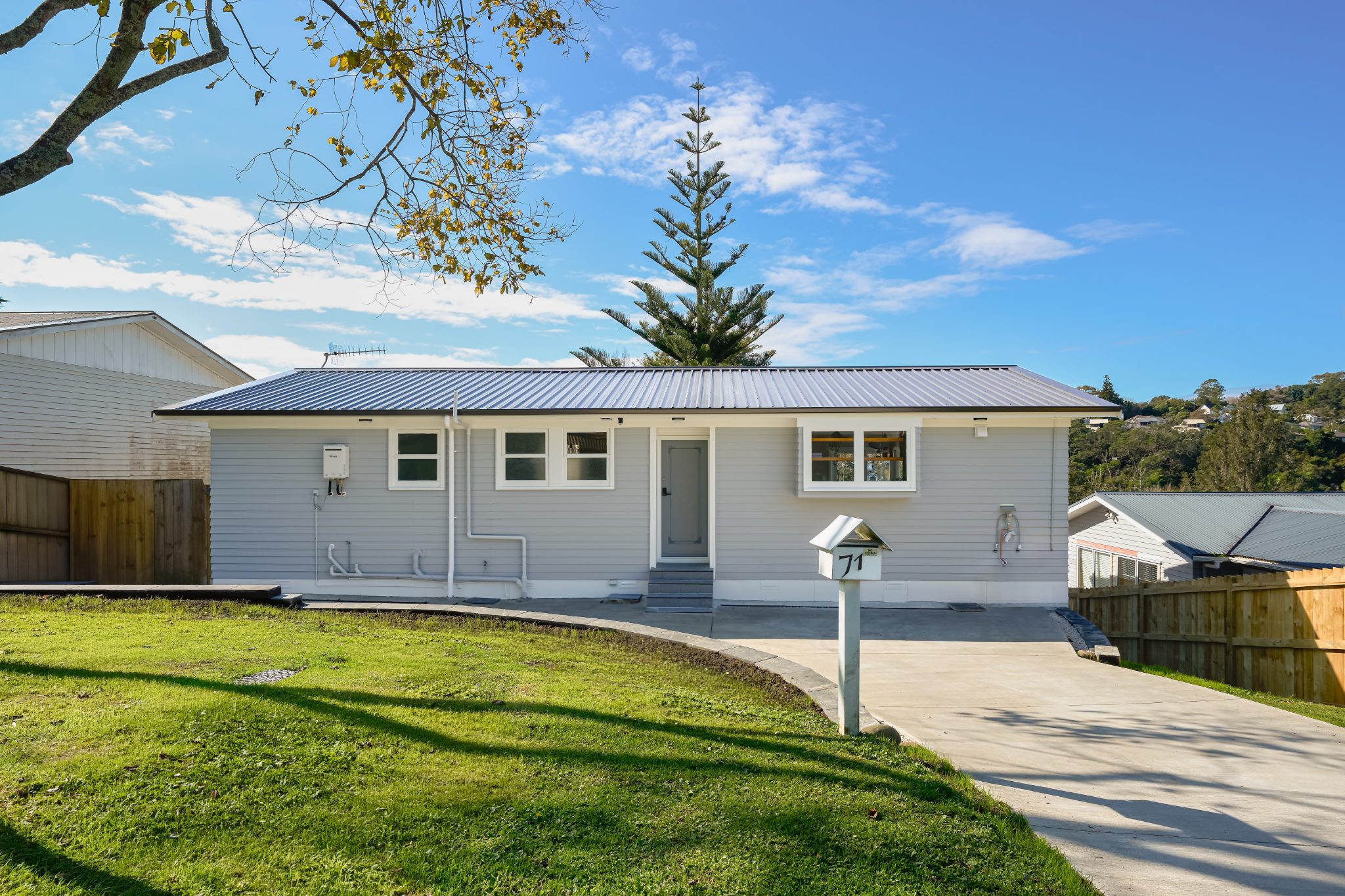 Renovated Family Home with Dual Living — slide 2
