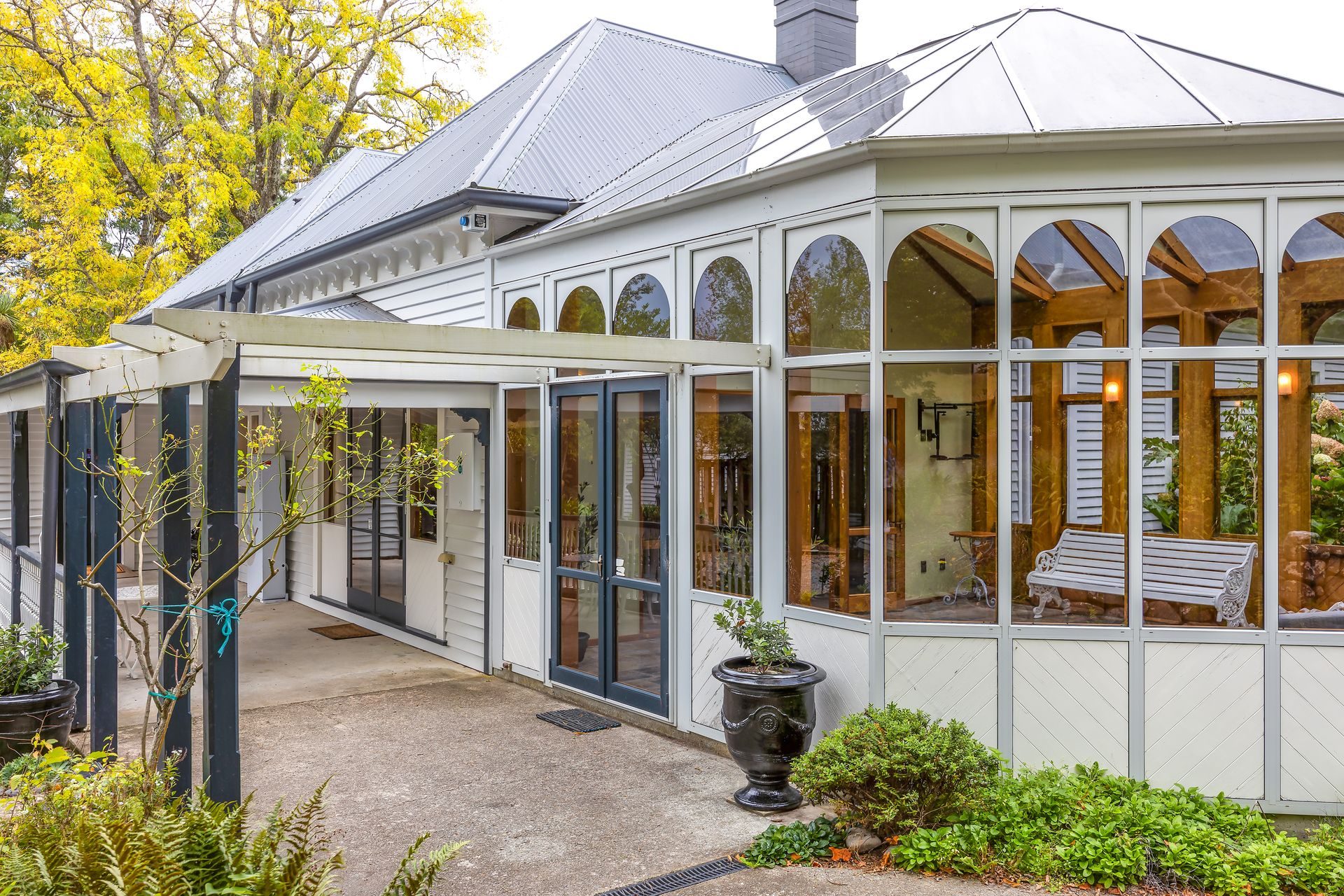 "Krakatoa" Country Living on Summerhill Rd — slide 3
