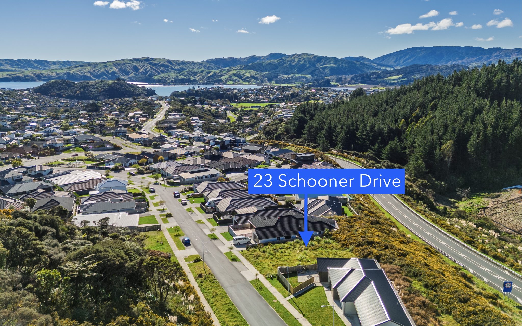 Schooner, Sunny, Simple & Site-Ready — slide 2