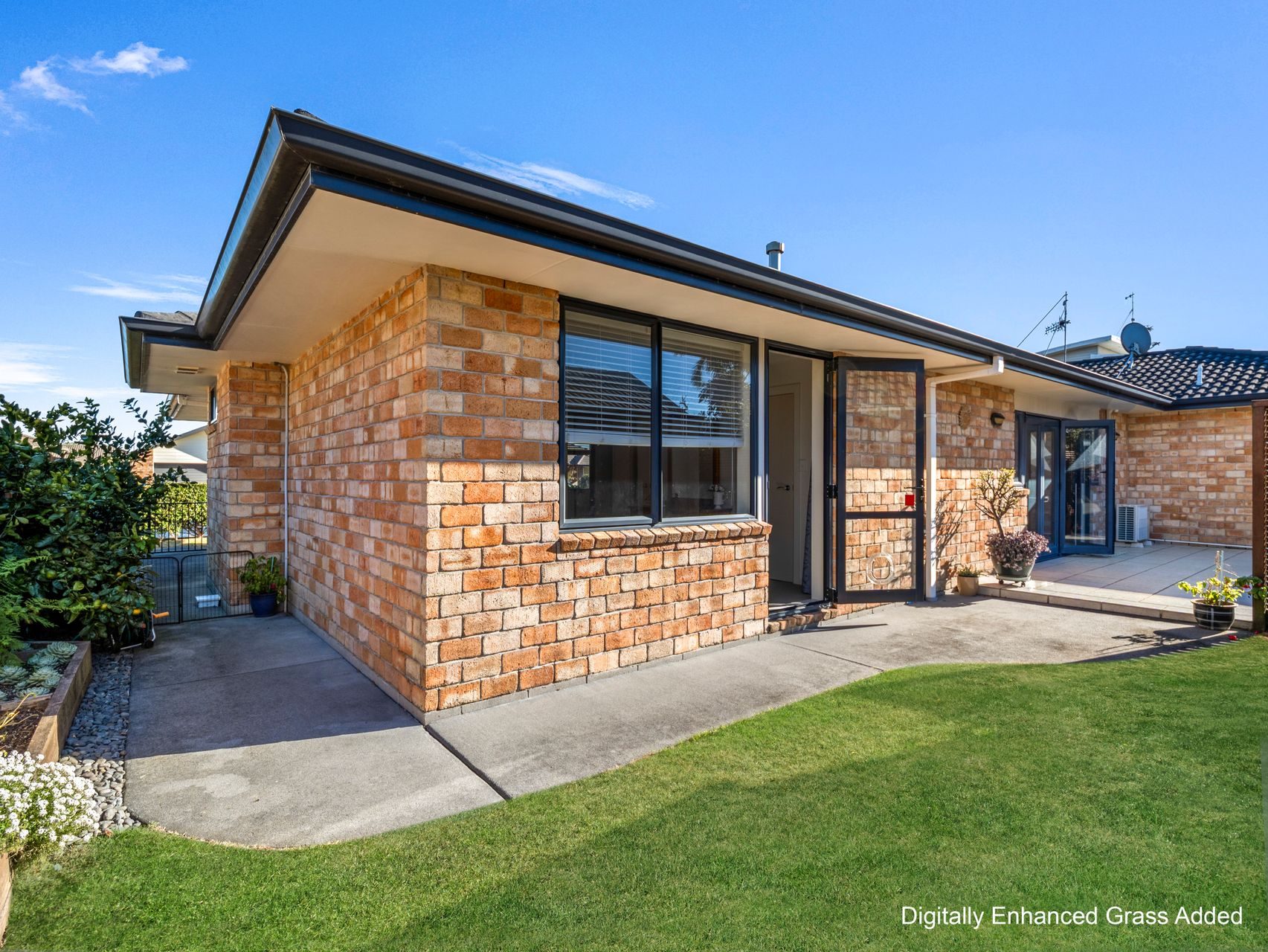Versatile Living In Coastal Papamoa — slide 20