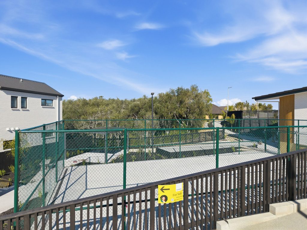 Must Be Sold - Coastal Standalone Home — slide 34