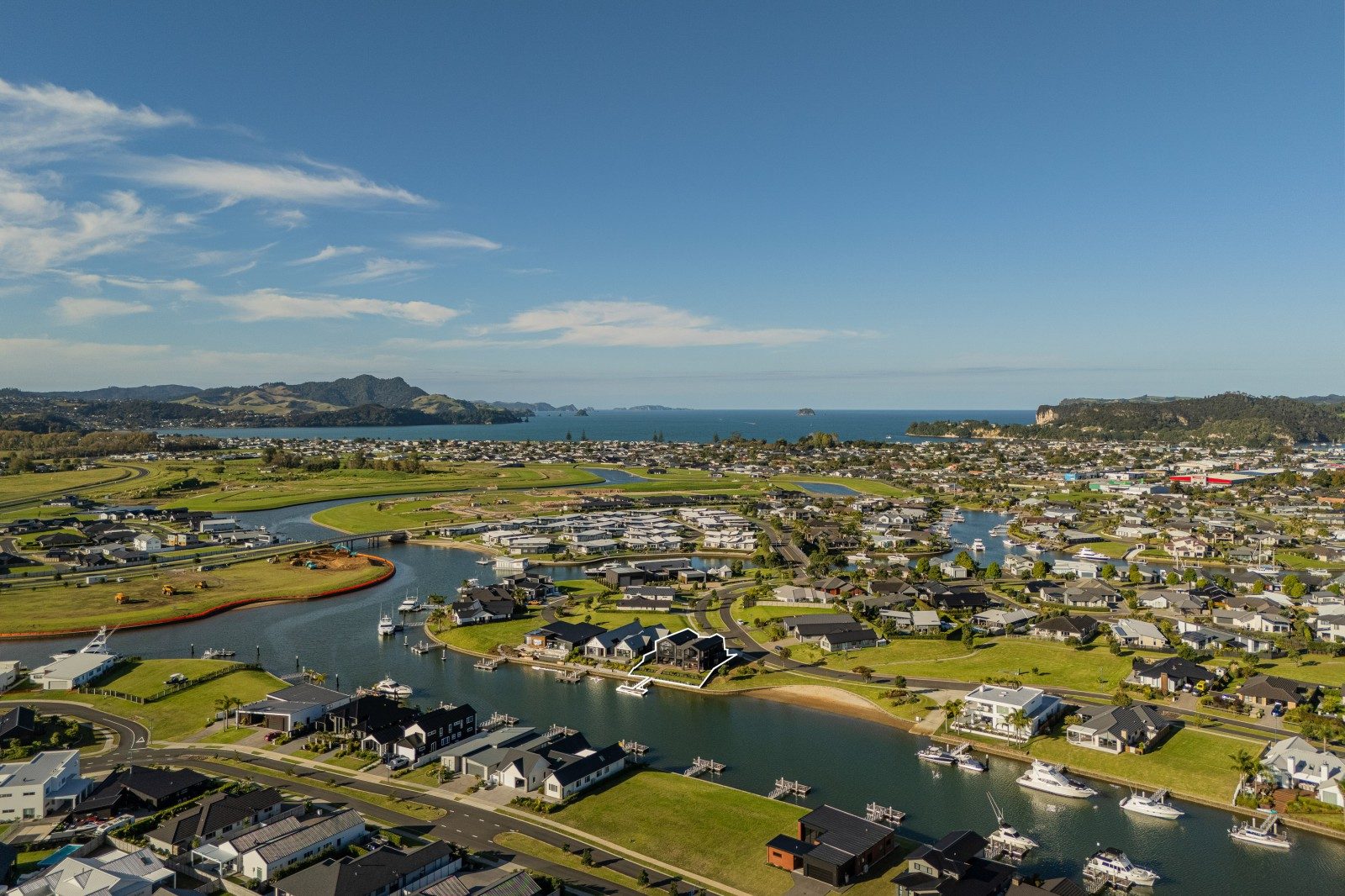 Award-Winning Waterfront Luxury in Whitianga — slide 26