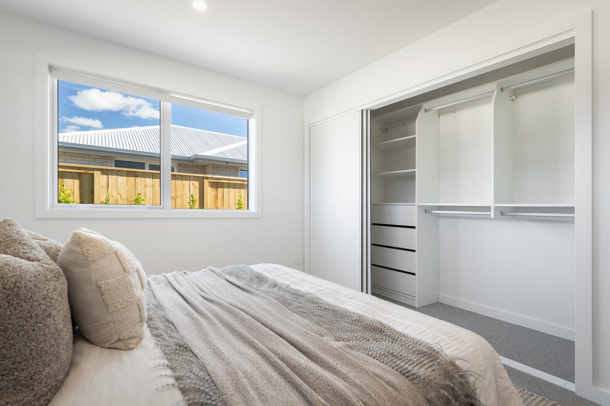 Brand New Stylish Home — slide 8