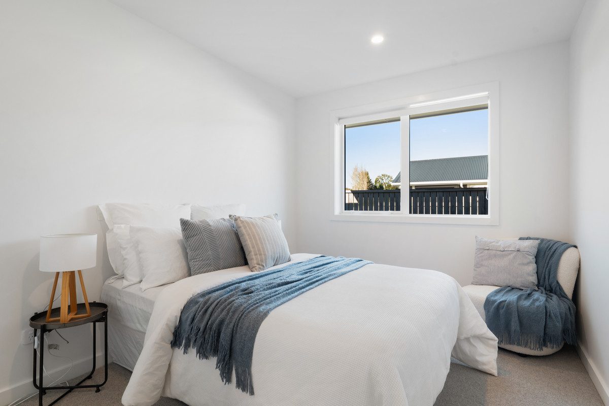 Brand New Stylish Home — slide 10