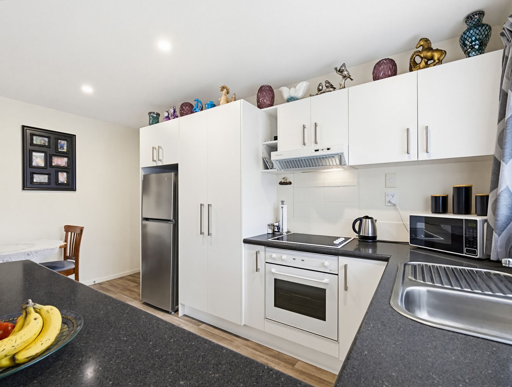 Sunny, Smart, Stand Alone, Two Bed, Over 60's Unit — slide 7