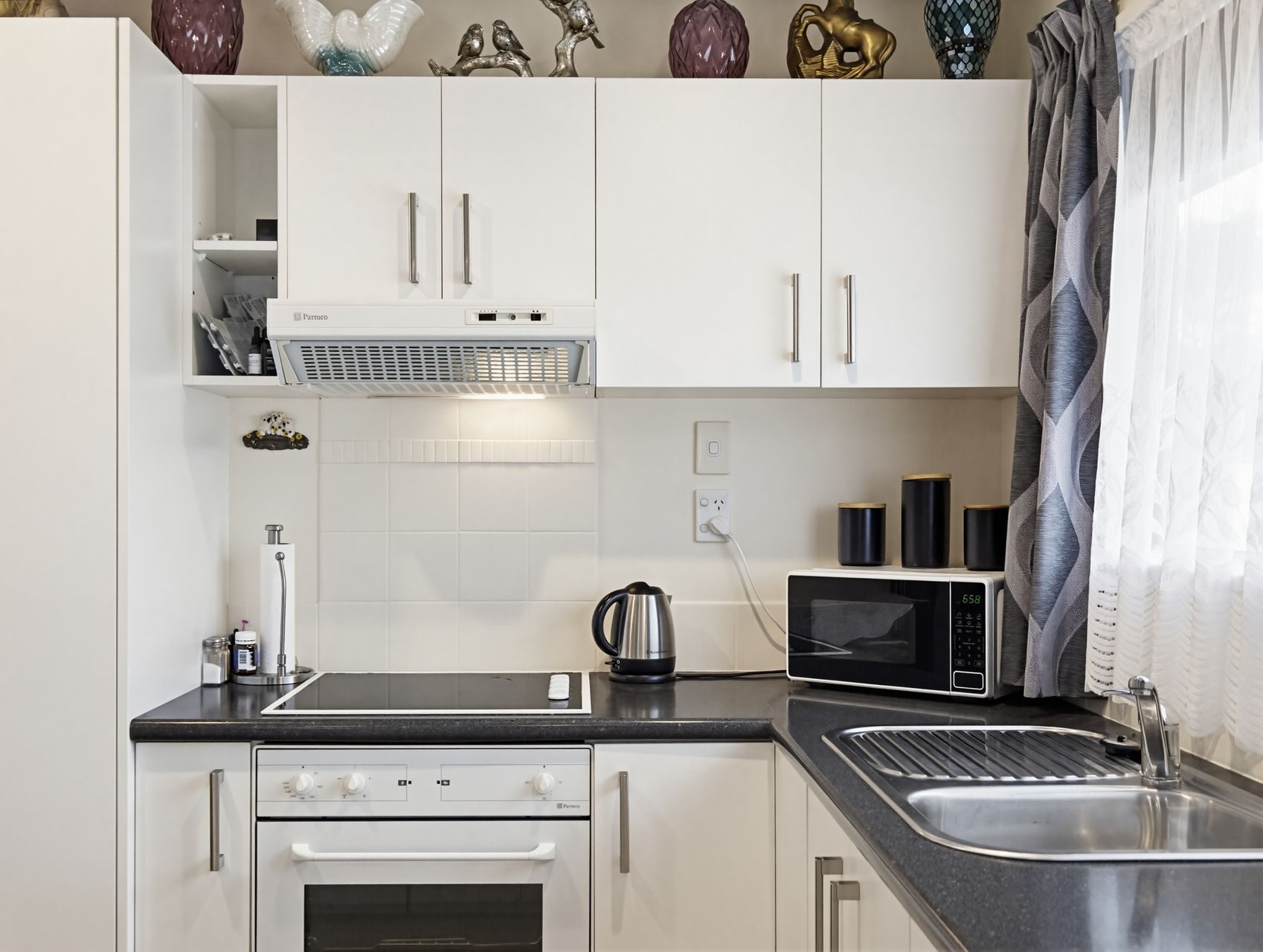 Sunny, Smart, Stand Alone, Two Bed, Over 60's Unit — slide 6