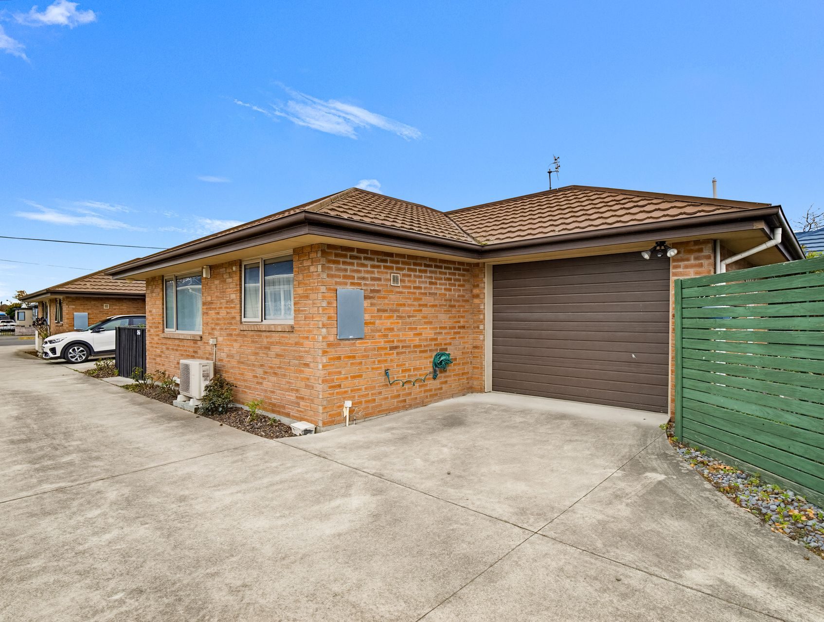 Sunny, Smart, Stand Alone, Two Bed, Over 60's Unit — slide 23