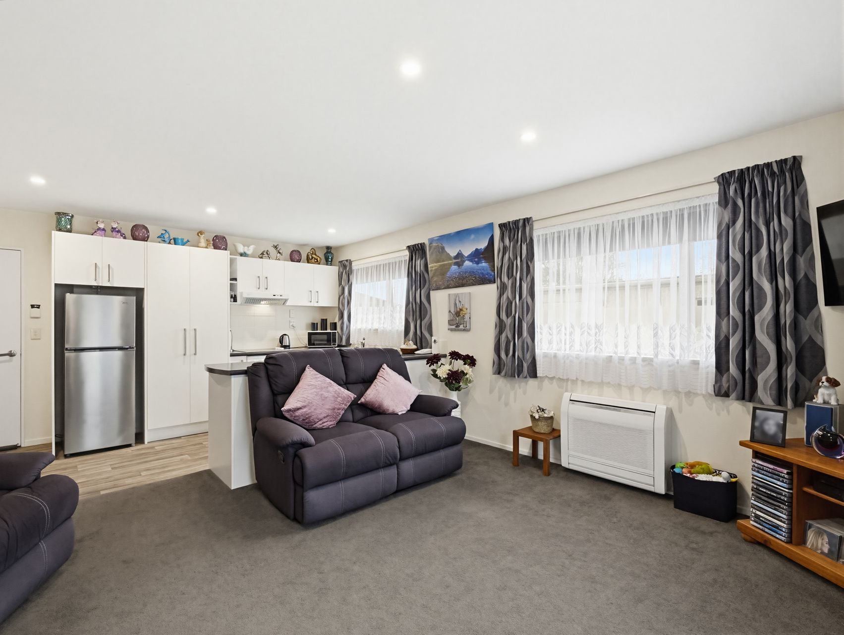 Sunny, Smart, Stand Alone, Two Bed, Over 60's Unit — slide 10