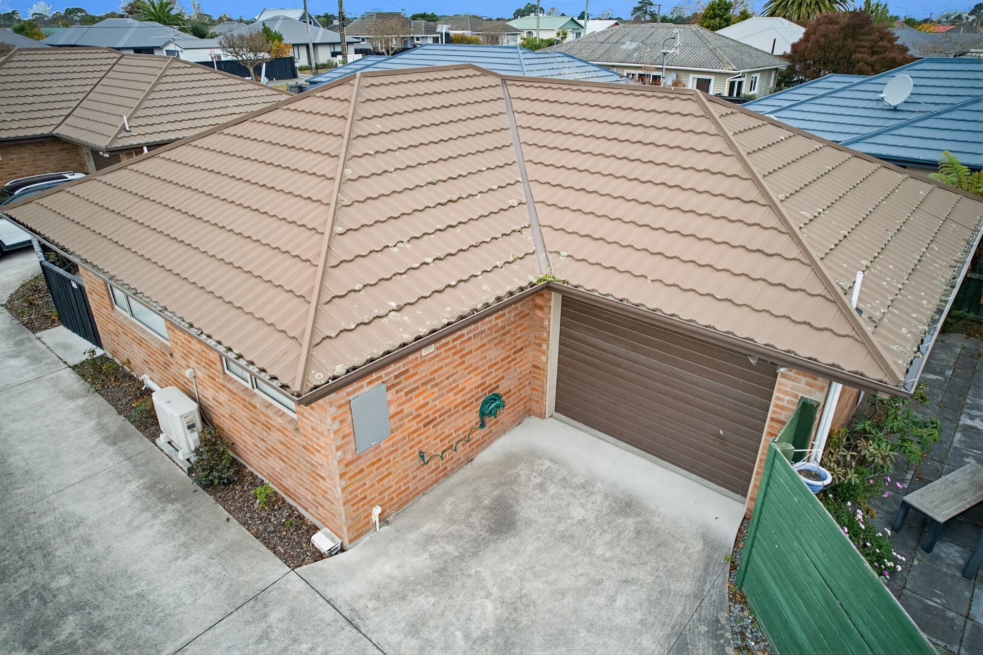 Sunny, Smart, Stand Alone, Two Bed, Over 60's Unit — slide 24