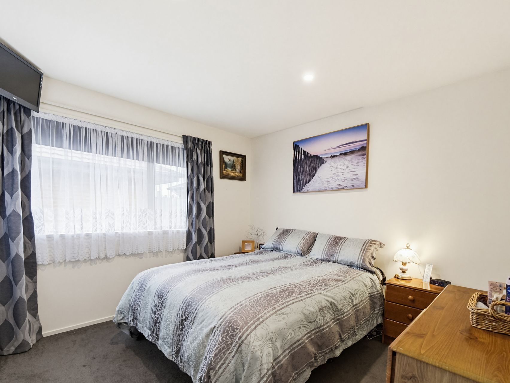 Sunny, Smart, Stand Alone, Two Bed, Over 60's Unit — slide 12