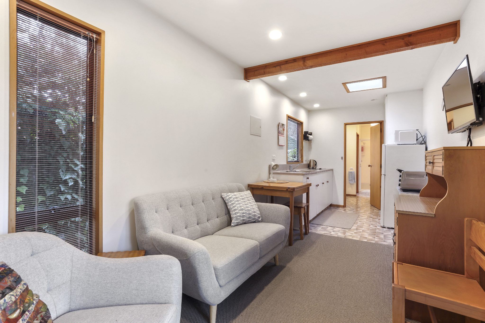 Wow...Five bedrooms in Burnside High Zone! — slide 22