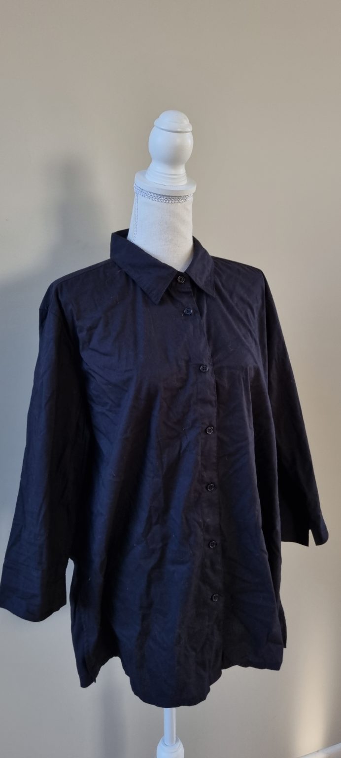 Sara Black Shirt size 16, image 2