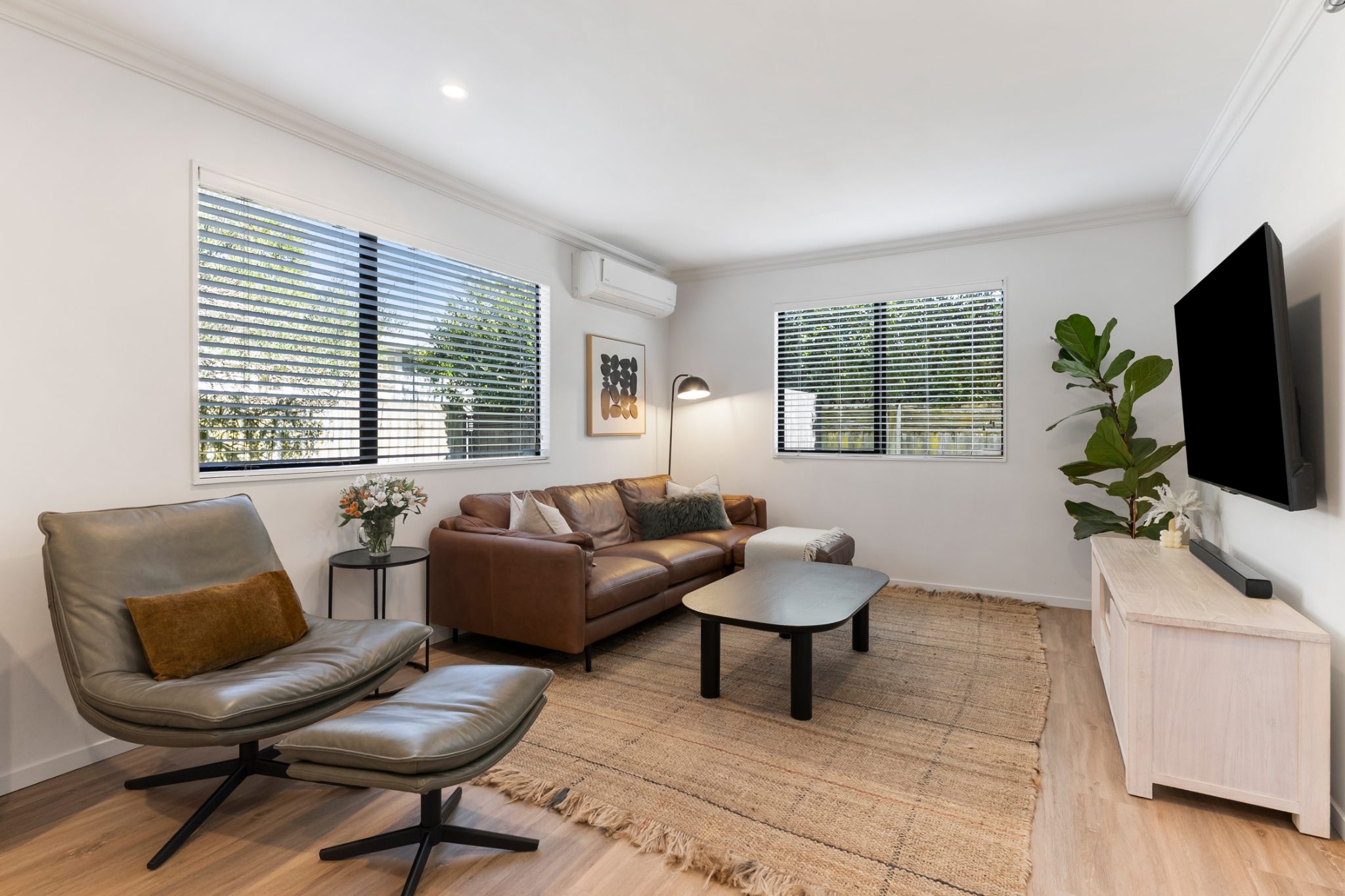 Smart Buying in Double Westlake Zone — slide 4