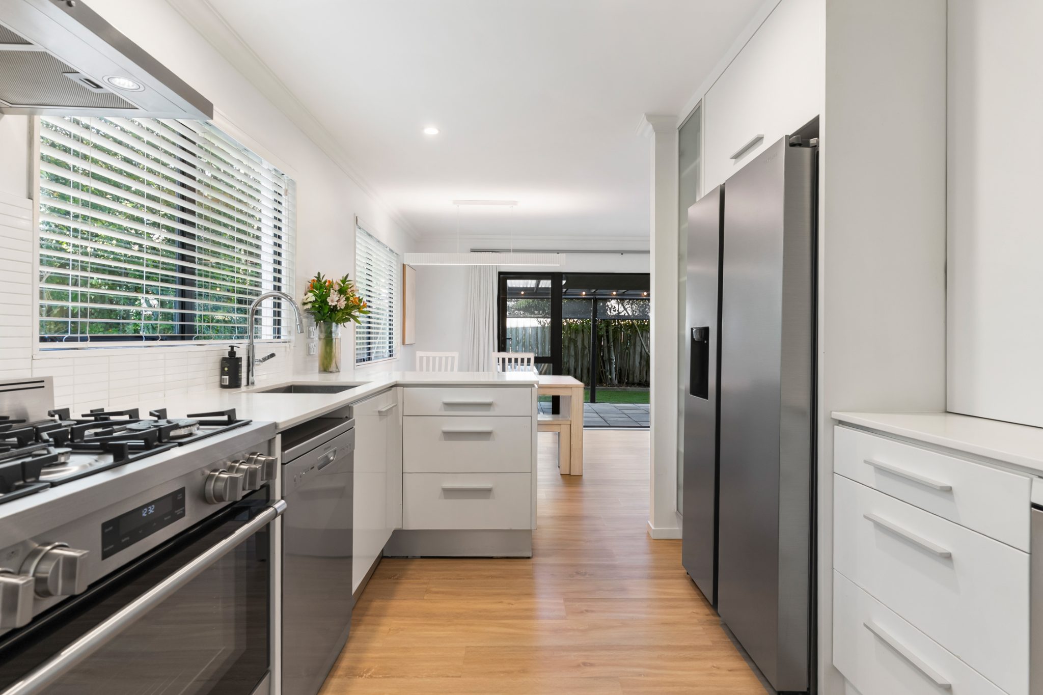 Smart Buying in Double Westlake Zone — slide 7