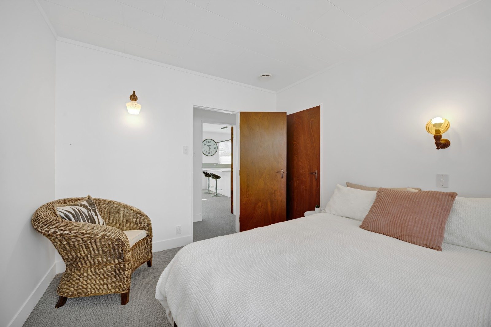 Freshly renovated in a prime location — slide 14