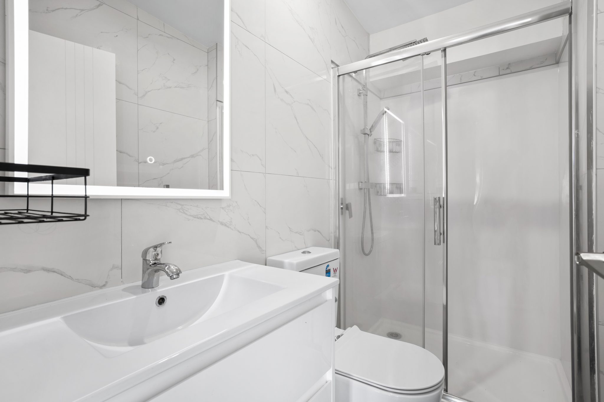 Stylish Freehold Living in the Heart of Takanini — slide 12