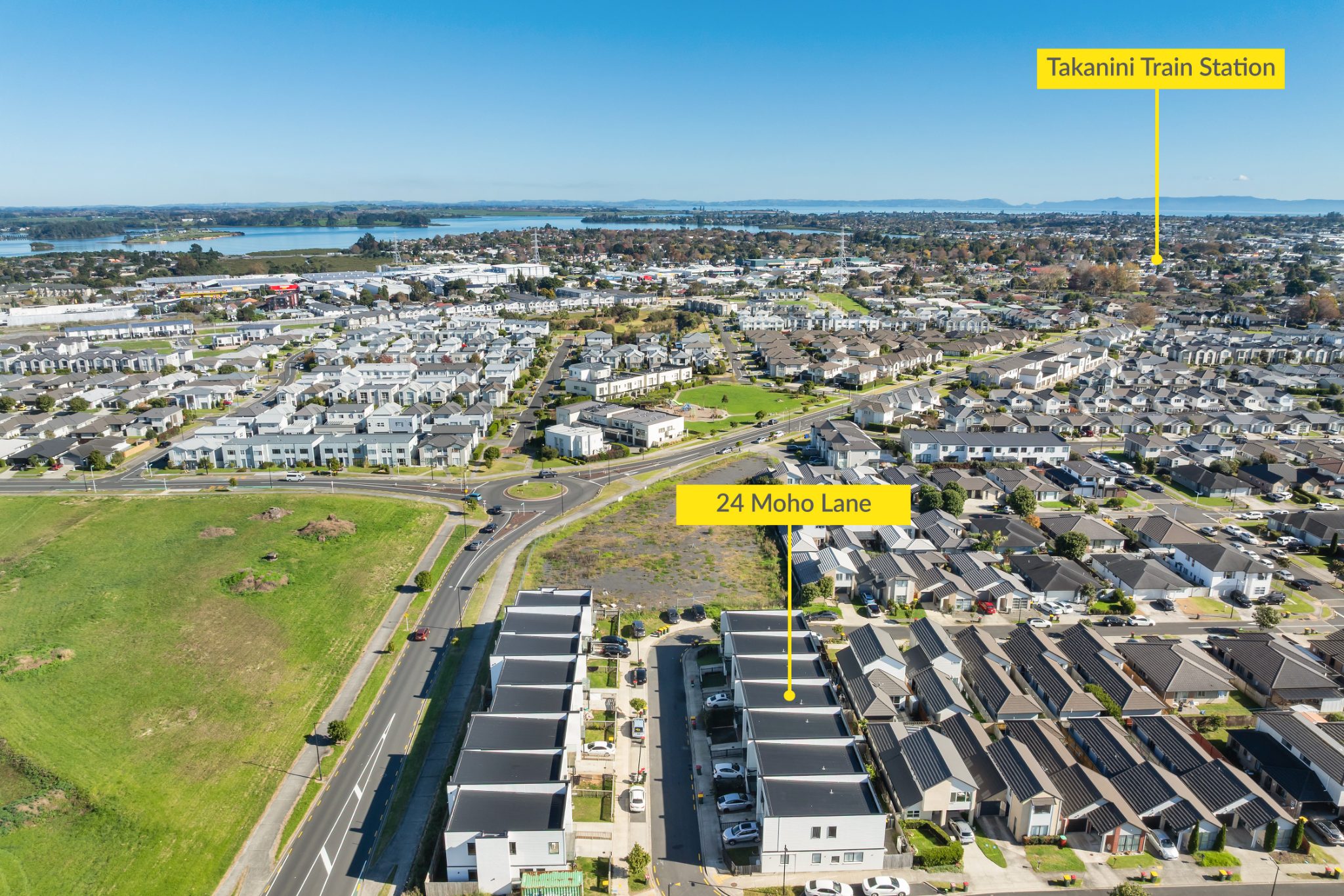 Stylish Freehold Living in the Heart of Takanini — slide 25