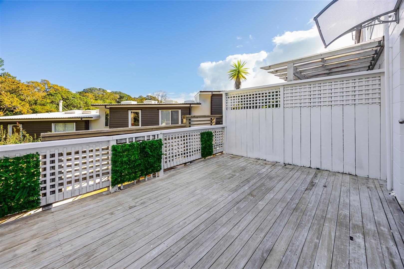 Immaculate & Renovated - The Ultimate Parnell — slide 11