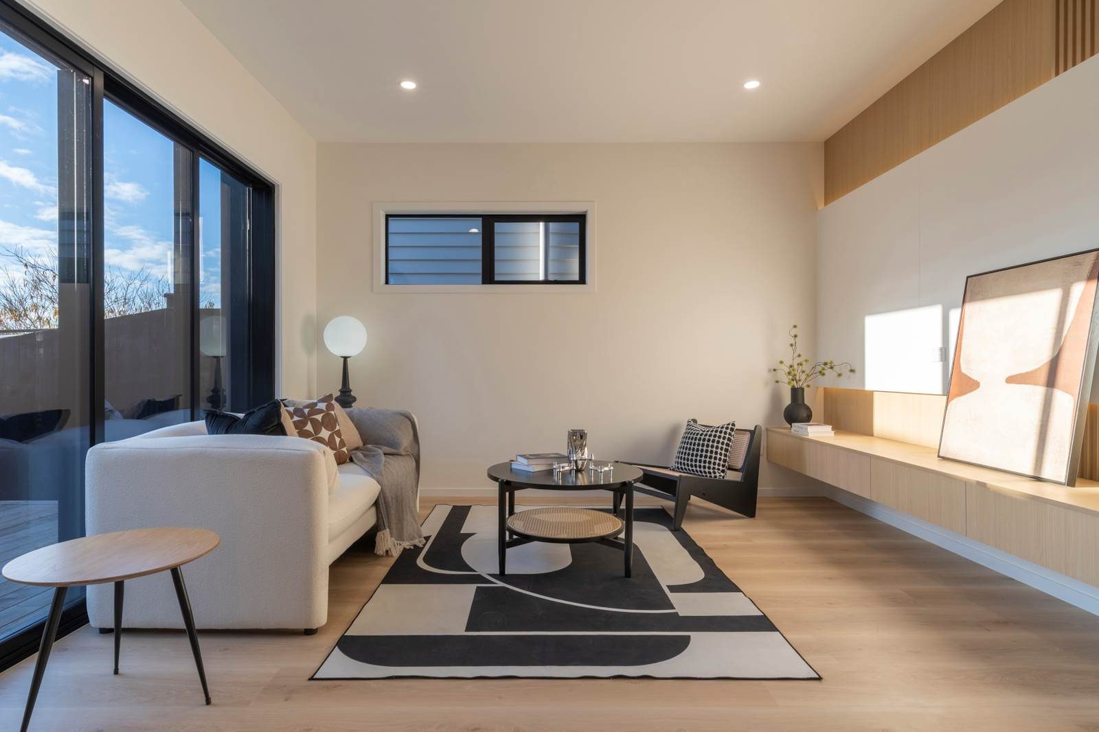 5-Bedroom Masterpiece in Rangitoto College Zone — slide 2