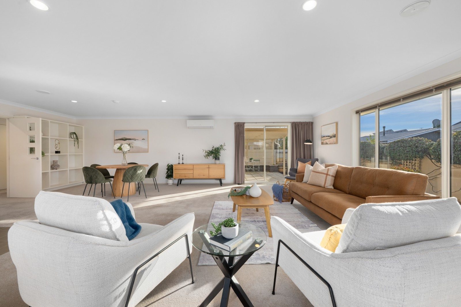 Easy care property with great street address — slide 2