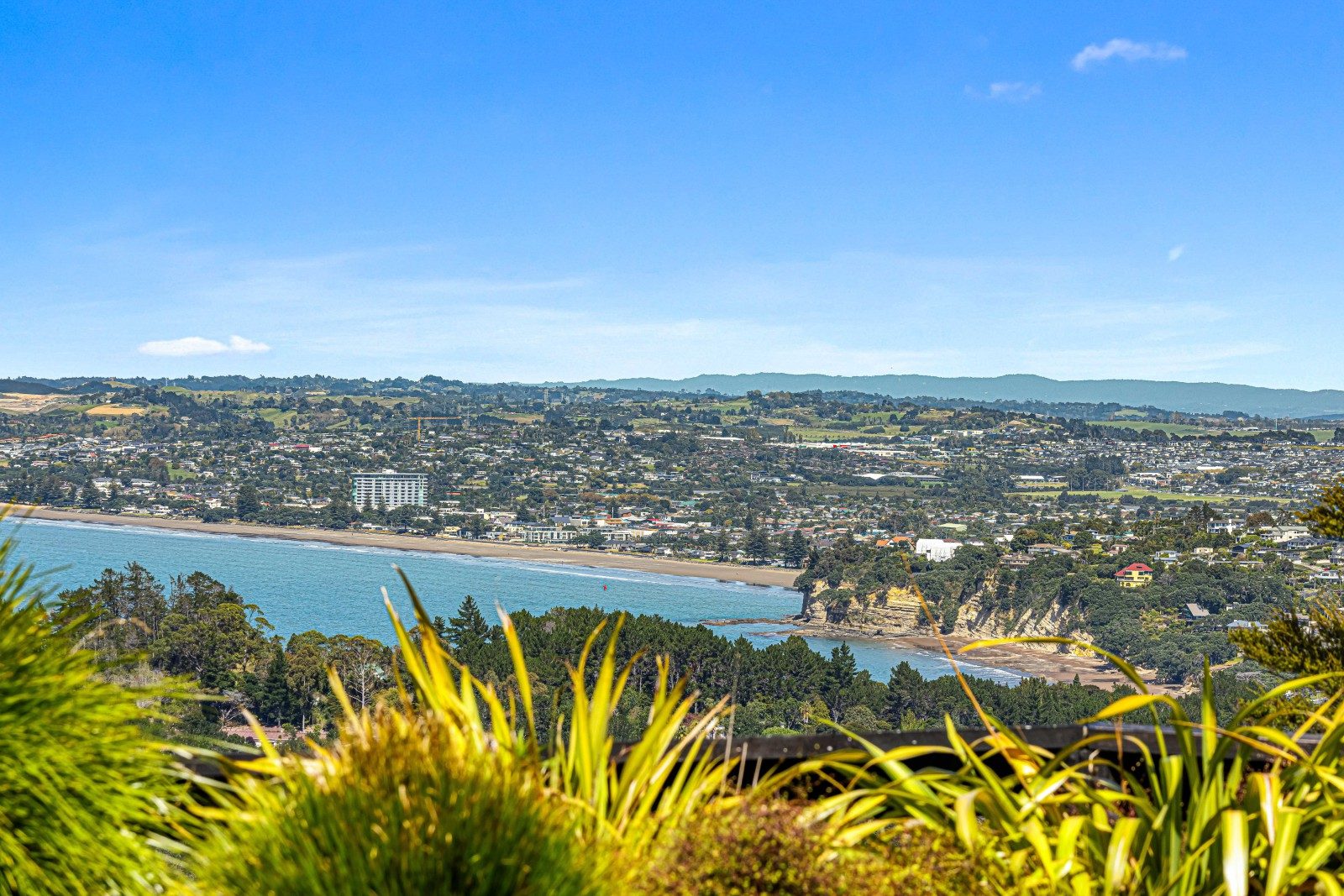 Luxury Living, Panoramic Views, Separate Income — slide 2