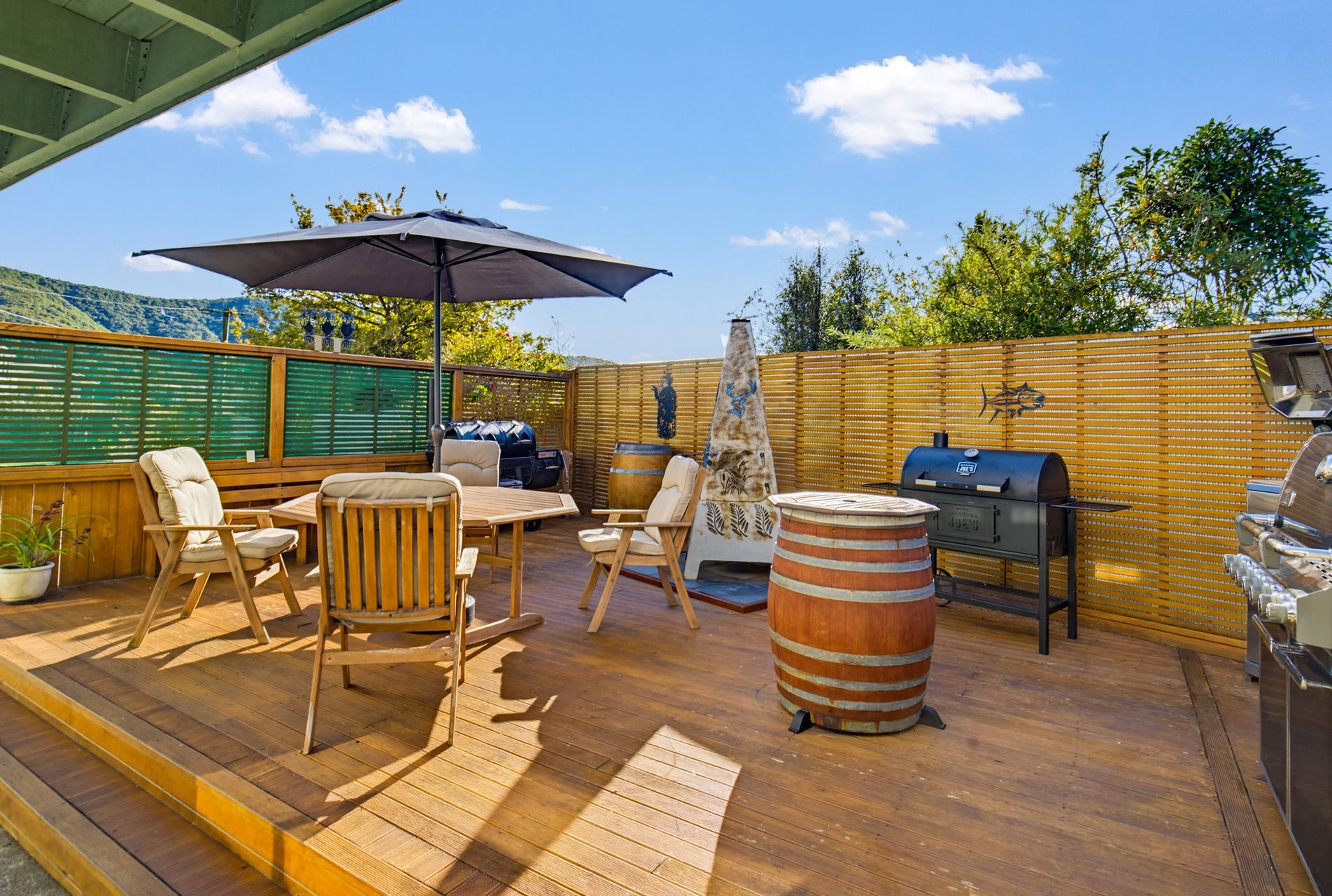 A family home in the heart of Waikawa — slide 2