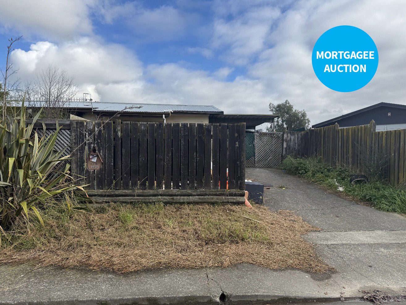 Mortgagee Auction — slide 1