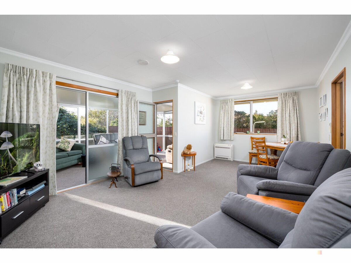 McLay Place, the place to be — slide 2