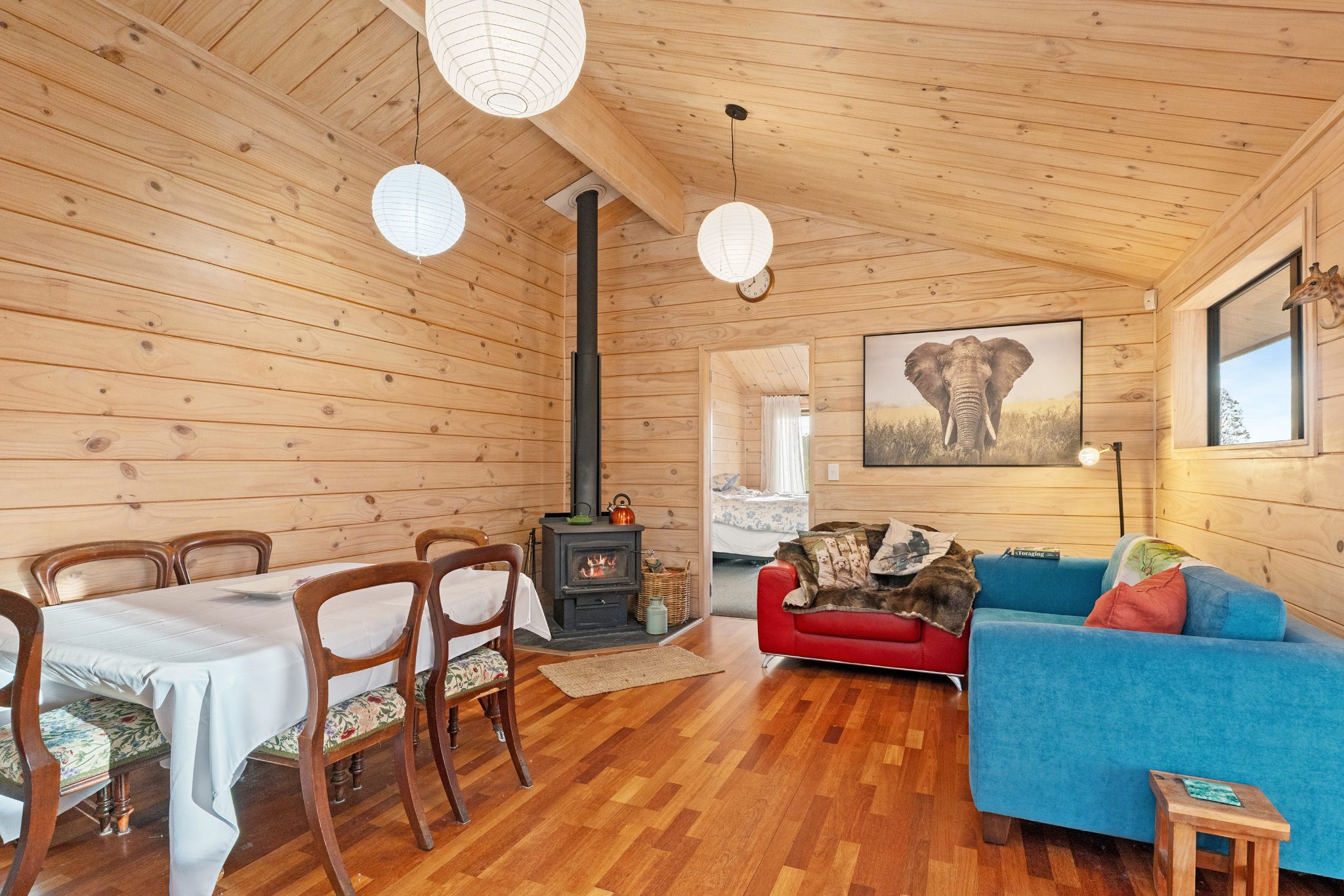 Timber Warmth Meets Country Freedom — slide 10