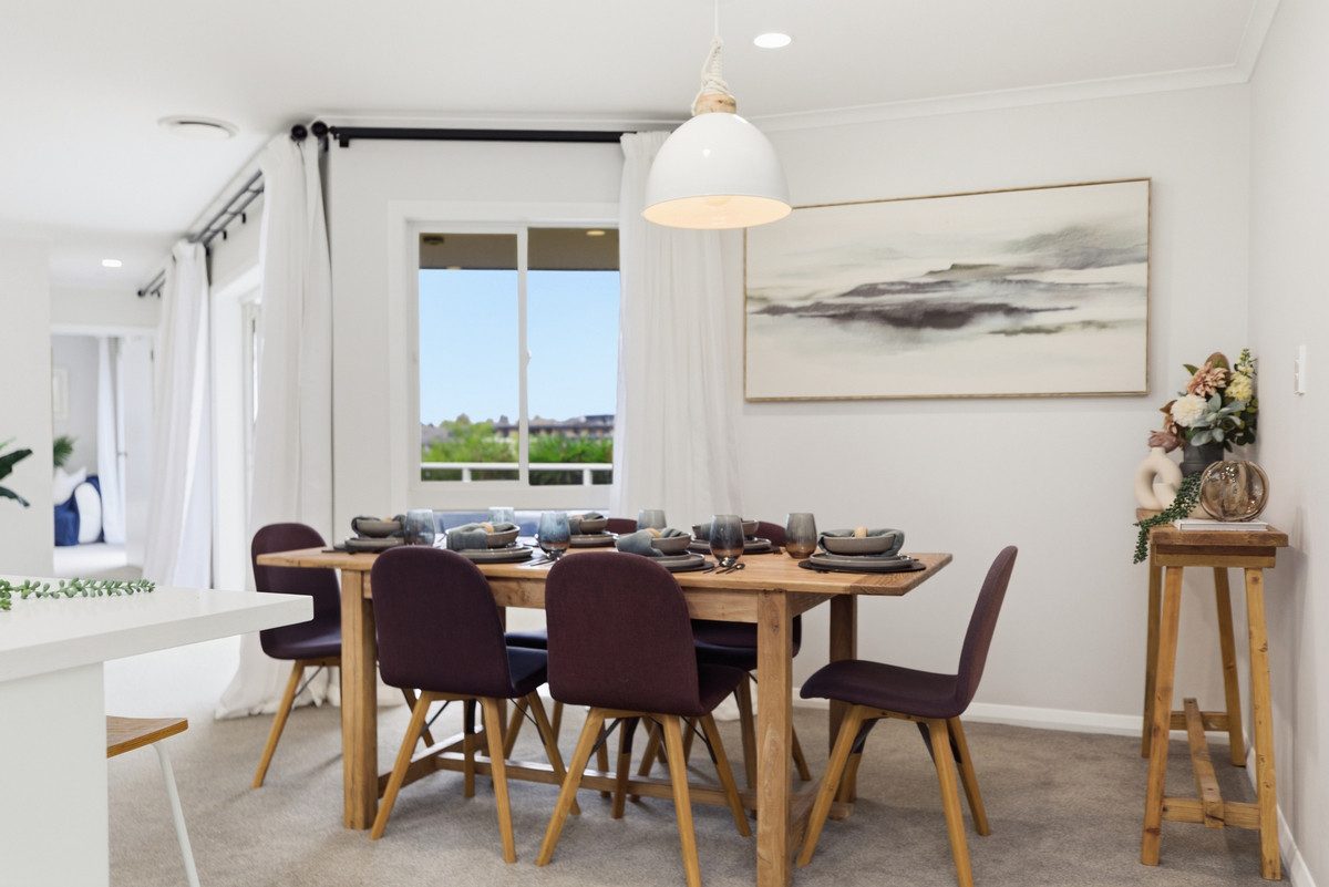 Priced to Sell in Twelve Acre! — slide 7