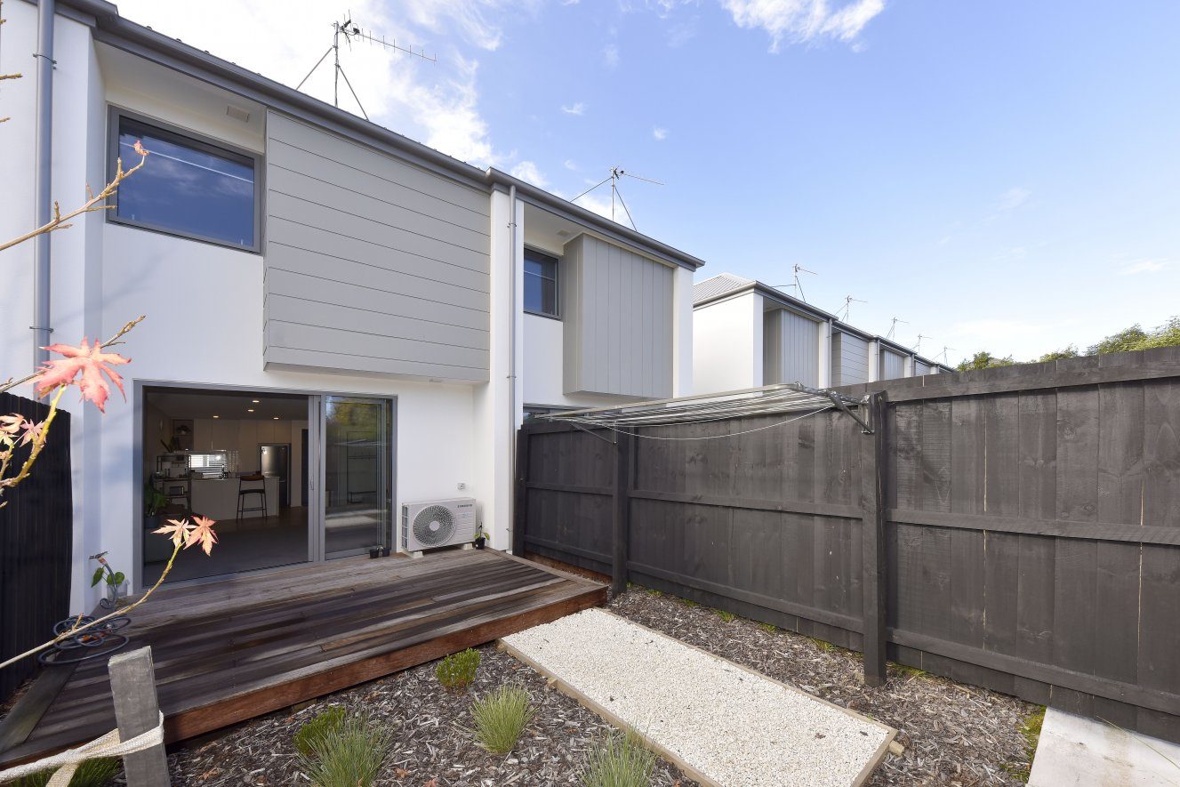 Stylish Town House — slide 2