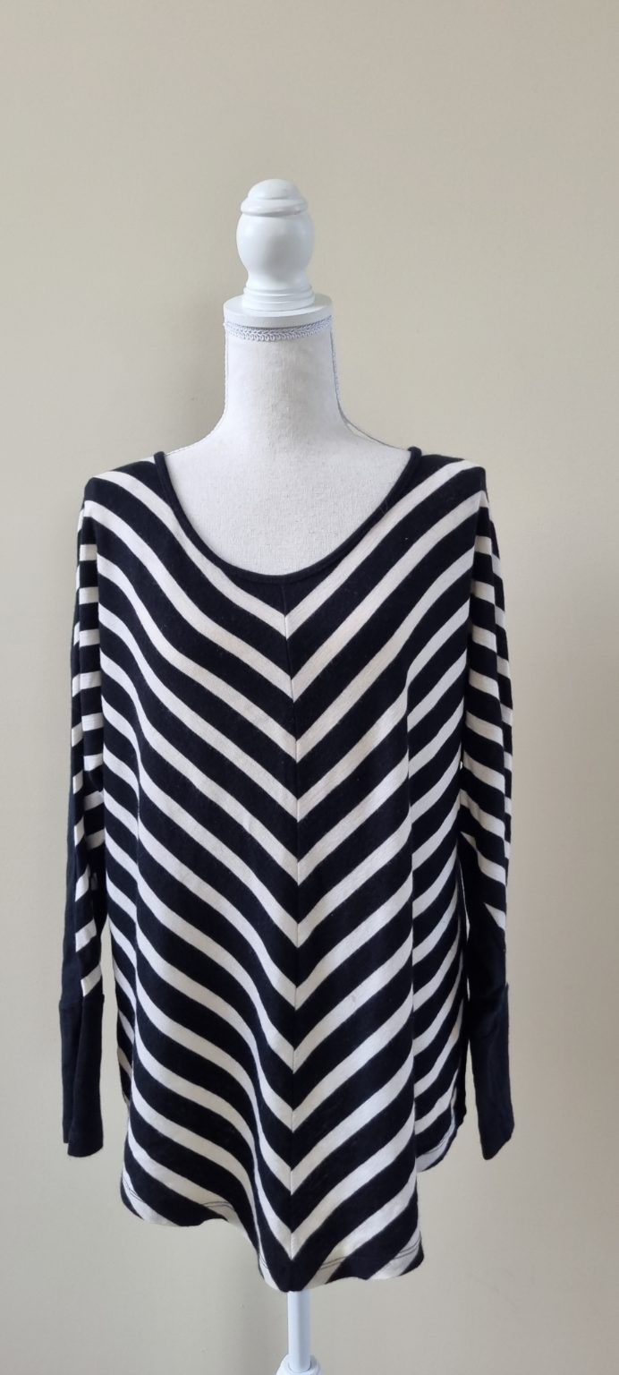 Merino Wool Jersey size 14, image 2