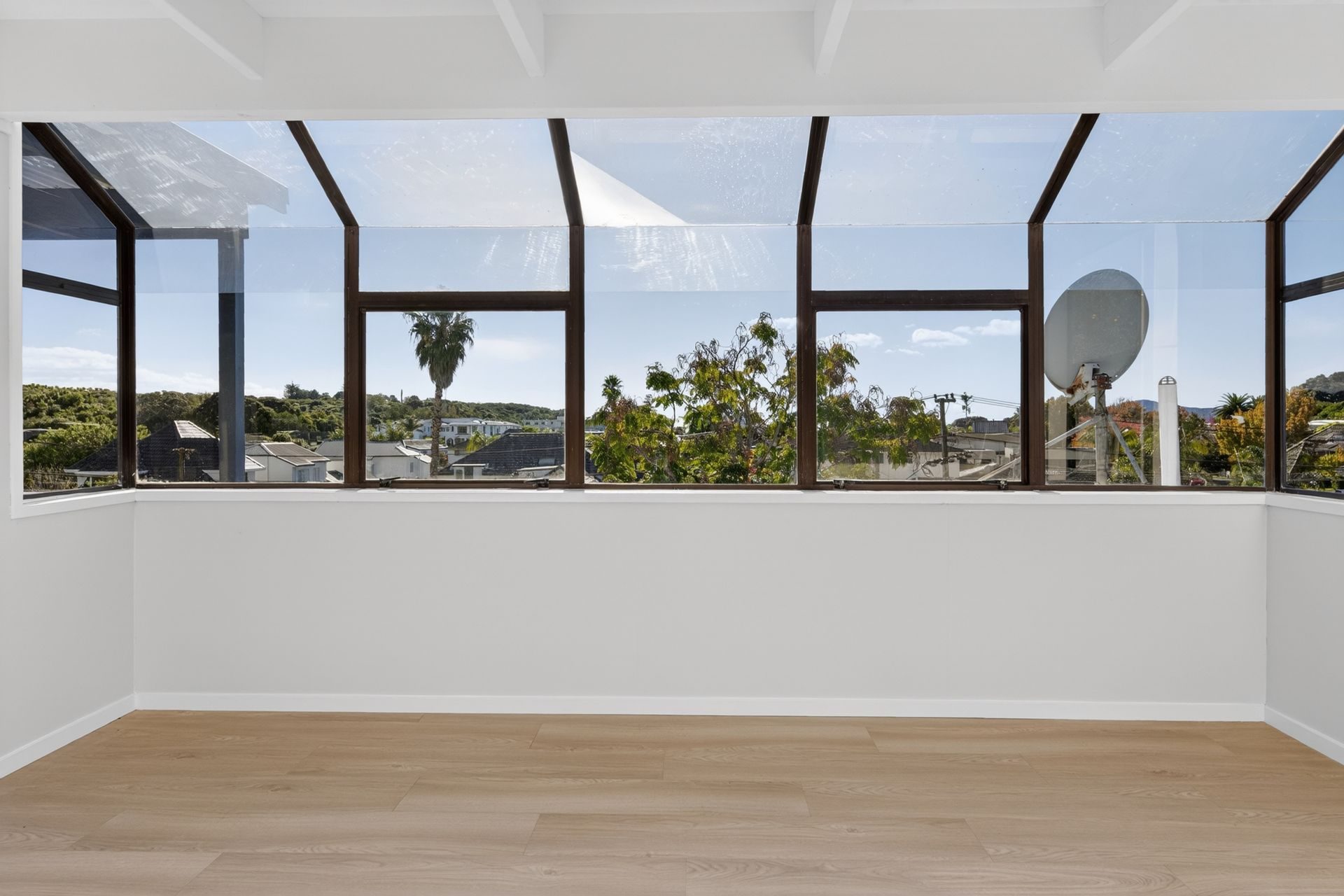 Mission Bay Entry with Renovation Potential — slide 16