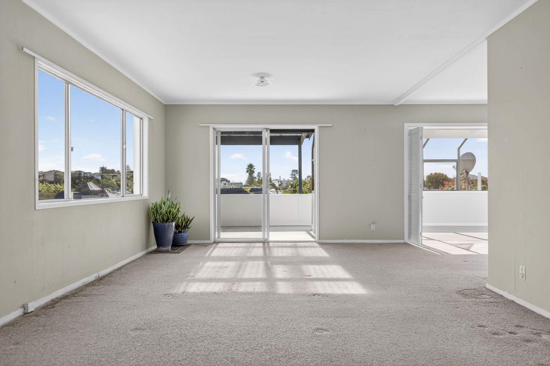 Mission Bay Entry with Renovation Potential — slide 21