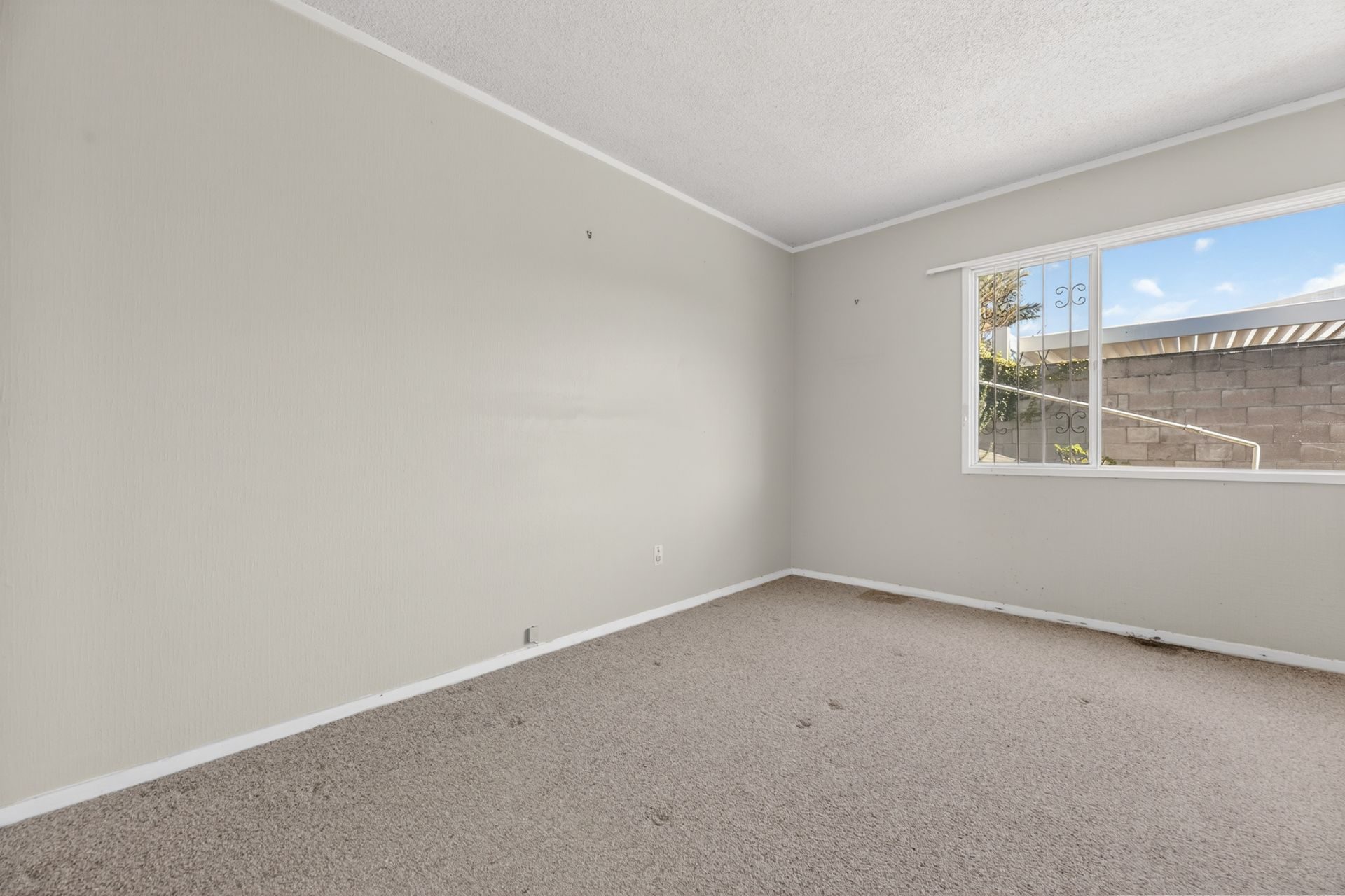 Mission Bay Entry with Renovation Potential — slide 33