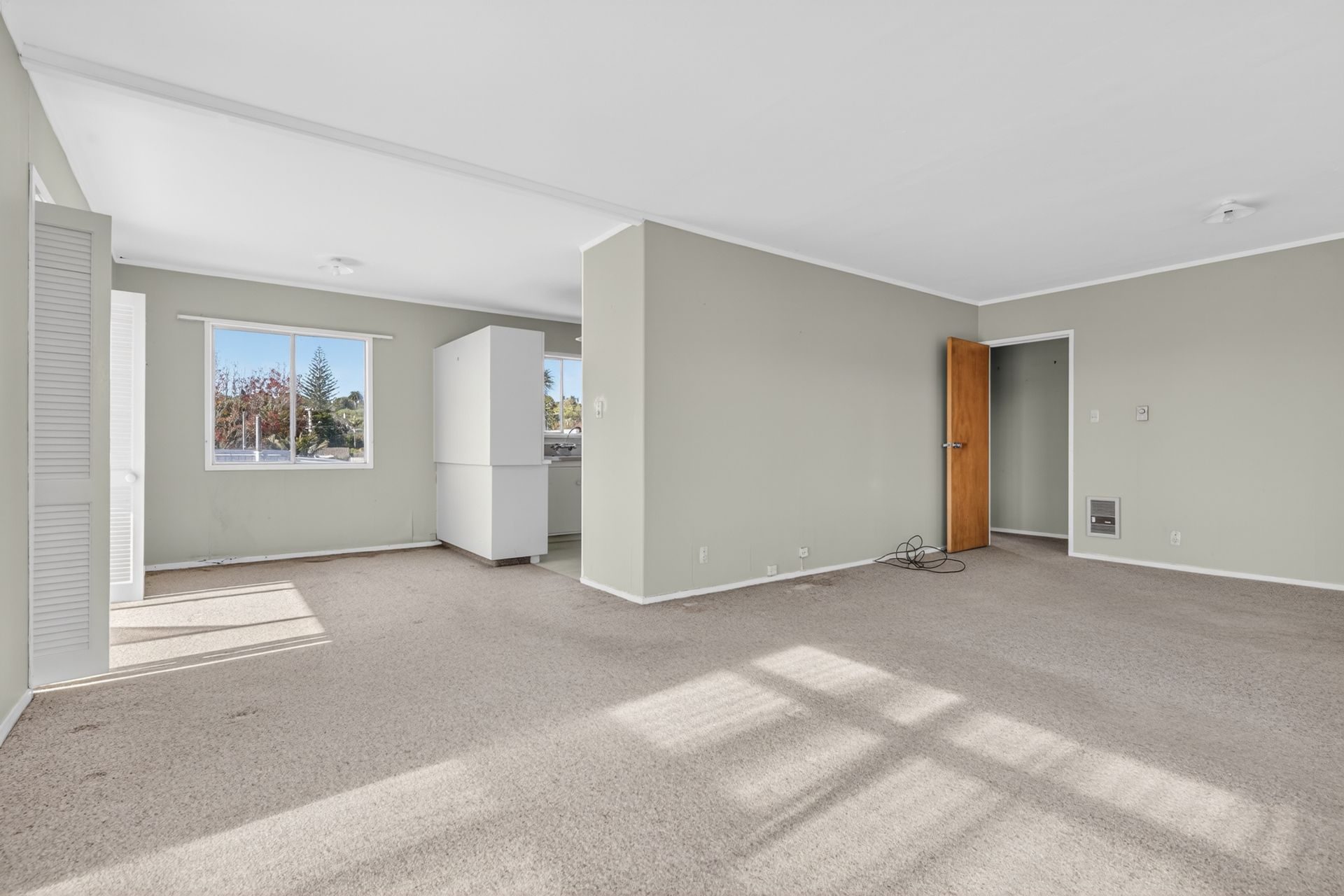 Mission Bay Entry with Renovation Potential — slide 25