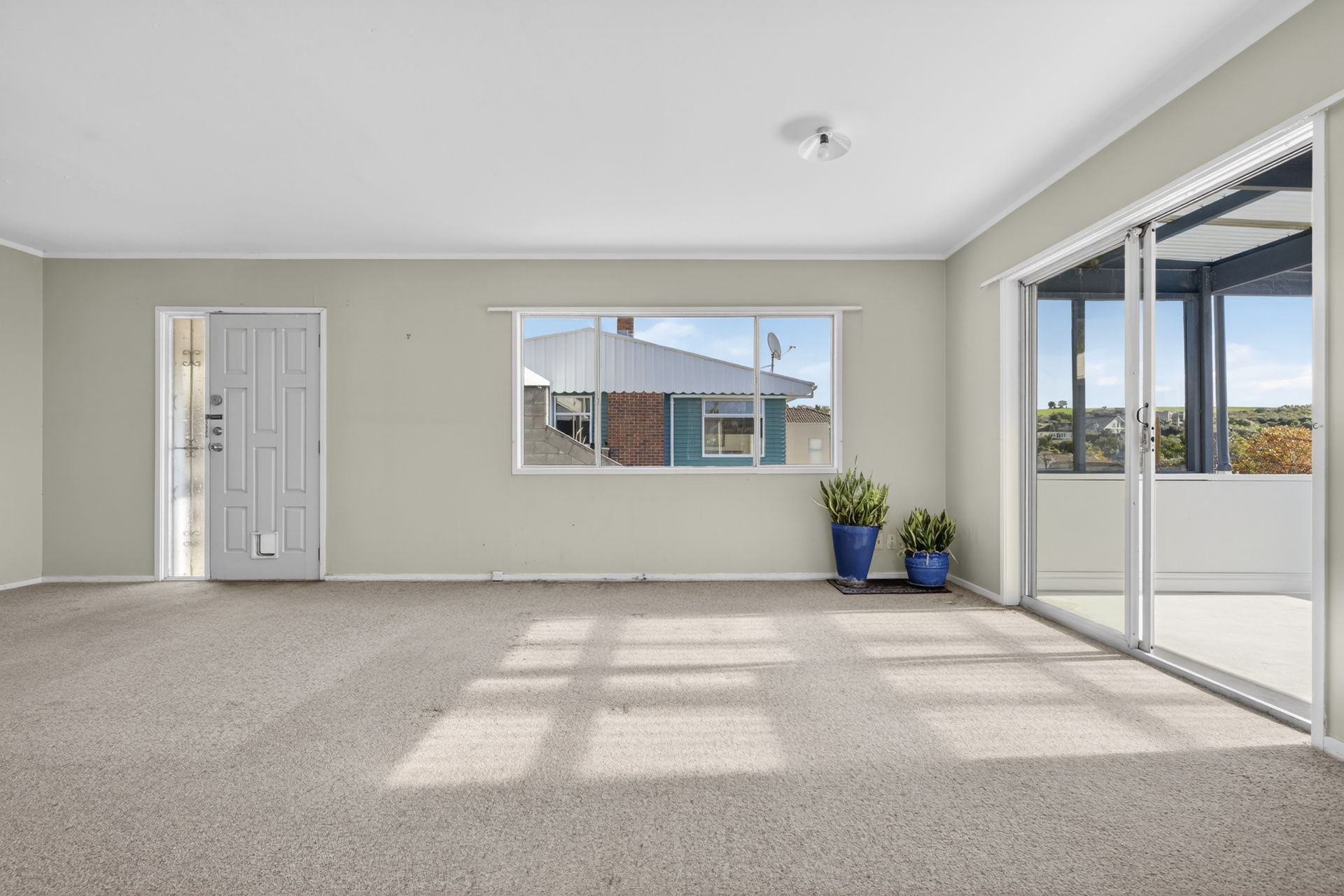 Mission Bay Entry with Renovation Potential — slide 26