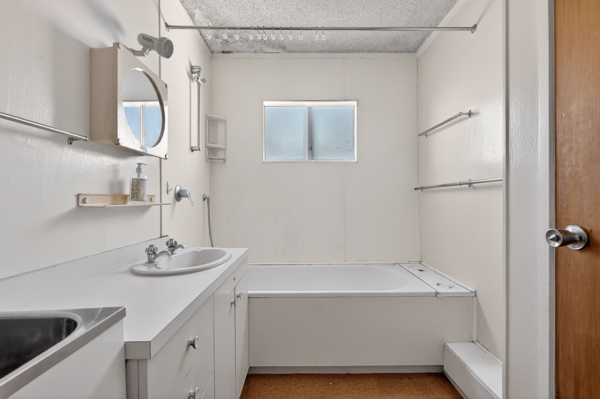 Mission Bay Entry with Renovation Potential — slide 38