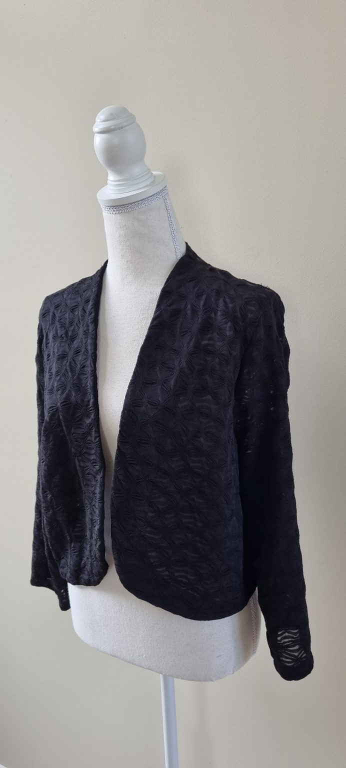 Harlow Shrug size 18, image 2