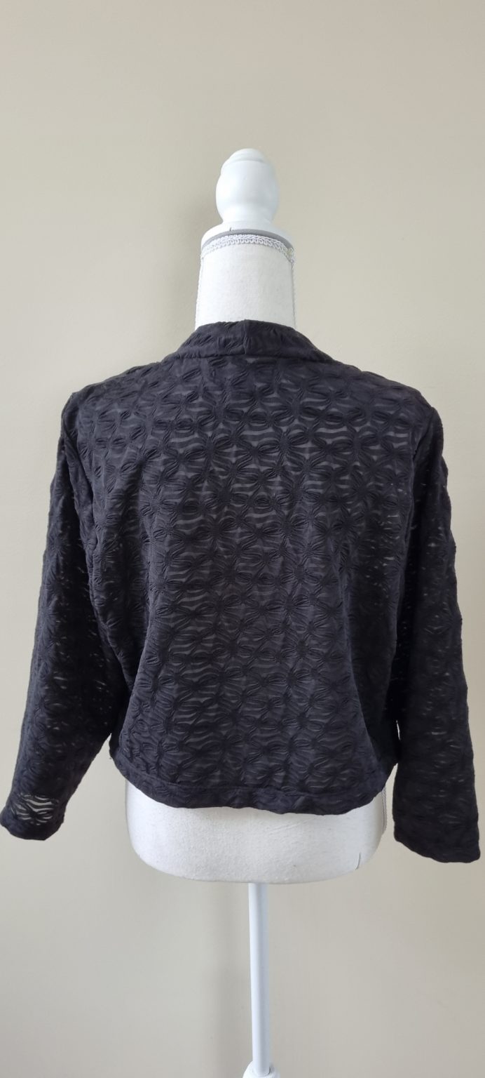 Harlow Shrug size 18, image 3