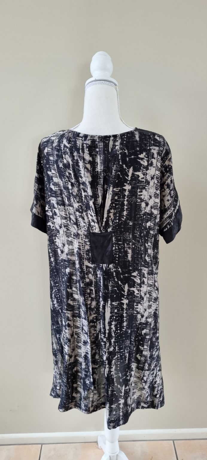 Euphoria Dress size 20, image 3