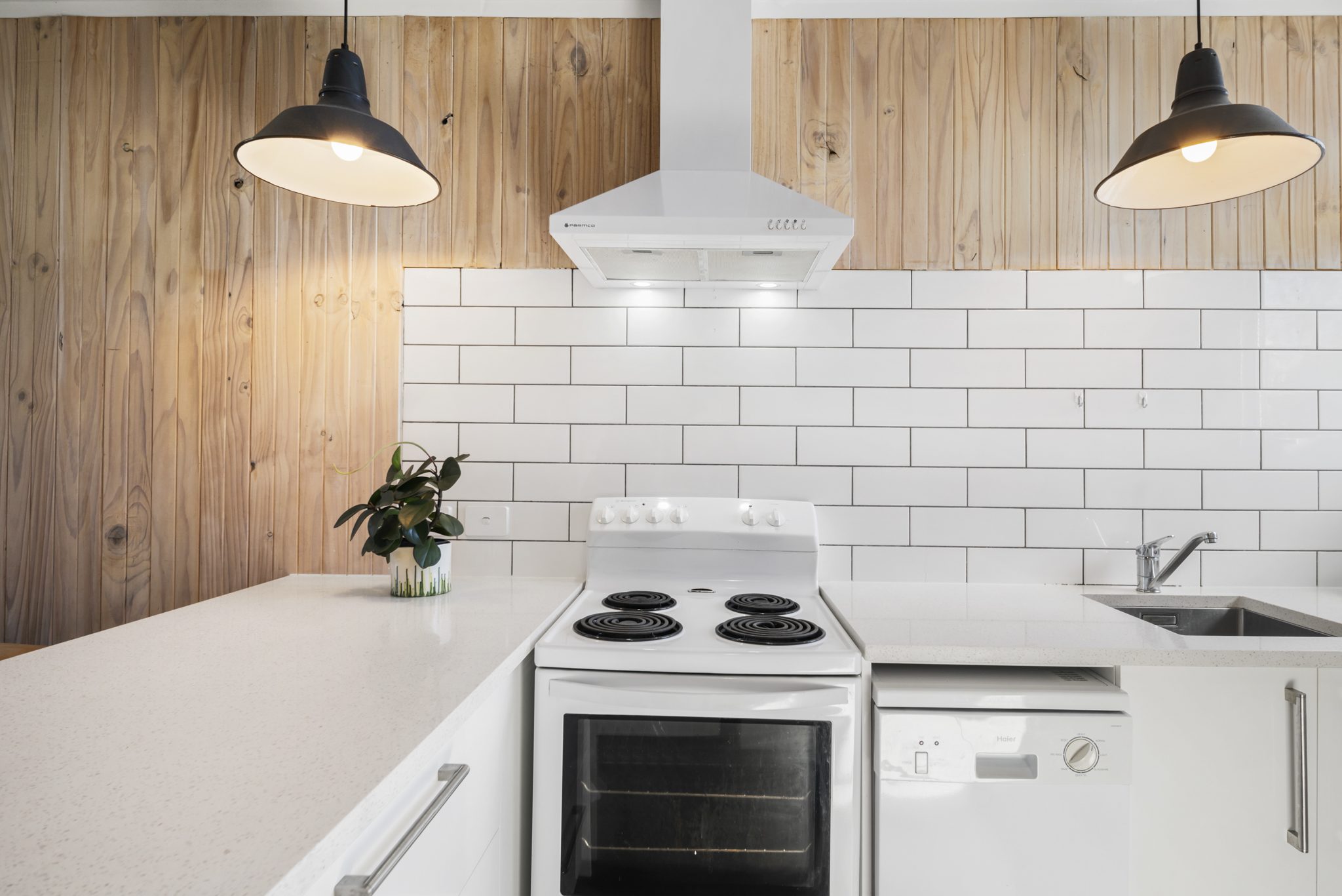 Affordable Sandringham Gem-MAGS Zone-No Body Corp — slide 2