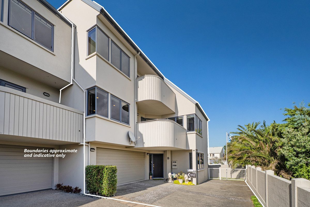MODERN SUNNY SEAVIEW - NO BODY CORP FEE - BEACH — slide 2