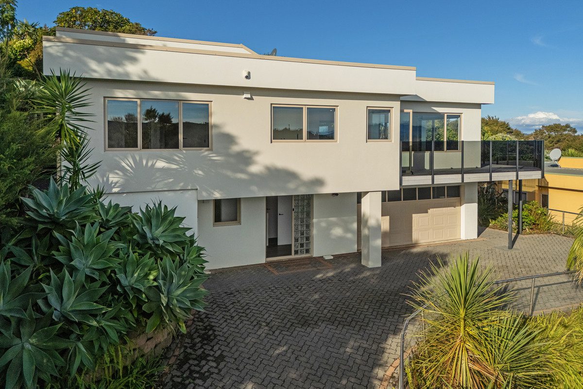 SEA VIEWS, ELEVATED, DOUBLE-GLAZED AND A SURPRISE! — slide 1