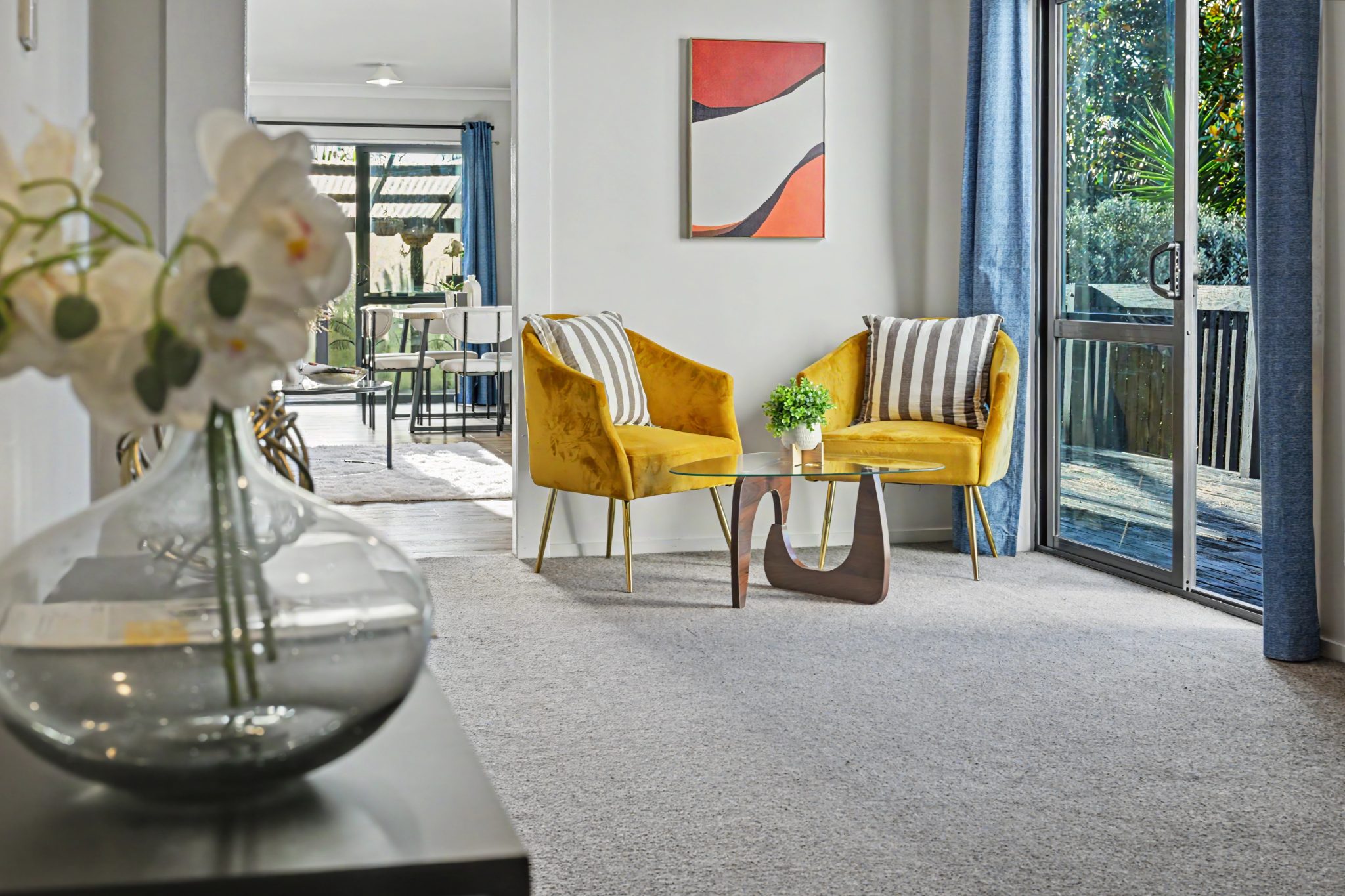 Lifestyle & Opportunity in a Prime Cul-de-Sac — slide 4